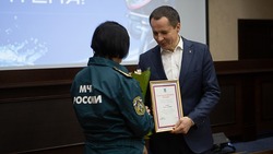 Вячеслав Гладков отметил наградами сотрудников и руководство МЧС России по Белгородской области