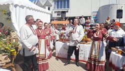 Старооскольские мастерицы представили традиционную кашу на фестивале в Белгороде 