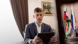 Андрей Чесноков ответил на обращения жителей в пятничном прямом эфире