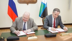 Вячеслав Гладков продлил соглашение о сотрудничестве с компанией «Металлоинвест»