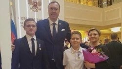 Двое юных белгородцев получили медаль «За проявленное мужество»