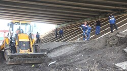 Строители начали ремонт путепровода на Комсомольском проспекте в Старом Осколе
