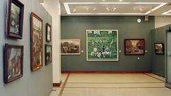 Белгородский художественный музей представил экспозицию «Города России»