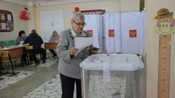 Бывшая узница фашистского концлагеря Раиса Васильевна Обычева проголосовала в Старом Осколе