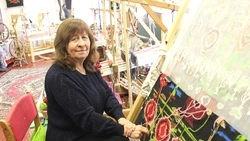 Татьяна Банникова из старооскольского Дома ремёсел стала «Народным мастером России»