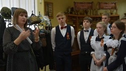 Старооскольские школьники побывали в Союзе поддержки матерей и жён военнослужащих