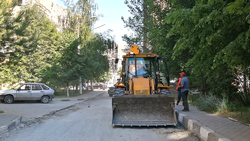 Строители приступили к ремонту дороги в микрорайоне Восточный Старого Оскола