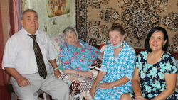 Долгожительница из старооскольского села Крутого отметила 90-летие
