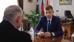 Андрей Чесноков встретился с председателем Совета ветеранов округа Александром Савельевым