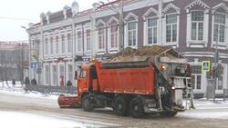 Коммунальщики Старого Оскола приступили к уборке улиц от снега