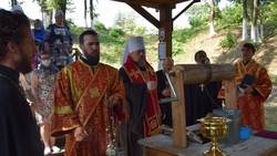 Митрополит Иоанн освятил часовню на Лукьяновом ключе в Монаково
