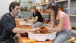 Староосколец сменил профессию юриста на гончара