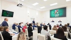 Александр Шуваев обсудил практику ведения приёма отдельного врача-терапевта только для ветеранов 