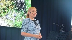 Старооскольские школьники и студенты посмотрели моноспектакль «Барышня-крестьянка»