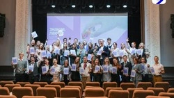 Белгородские школьницы прошли в финал всероссийского конкурса «Знание.Лектор»