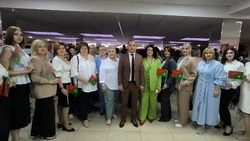 Владимир Жданов поздравил призёров и лауреатов регионального этапа конкурса «Учитель года России»