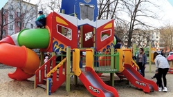 Старооскольцы получат в этом году 50 новых детских площадок