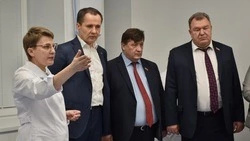 Вячеслав Гладков побывал в Старом Осколе на строящихся и ремонтируемых объектах