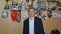 Главный в Старом Осколе по физкультуре Роман Микулянич покорил Килиманджаро