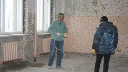 Строители приступили к капитальному ремонту школы №8 в Старом Осколе