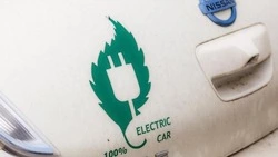 Вячеслав Гладков рассказал об установке станций для зарядки электромобилей в Старом Осколе