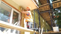 Строители выполнили работы по капремонту многоквартирных домов Старого Оскола на 40%