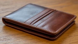 Кошелёк с крупной суммой вернулся к хозяину в Старом Осколе