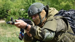 Добровольцы территориальной самообороны Белгородской области получили оружие
