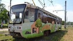 Строительство новых автобусных остановок продолжилось на крупной магистрали в Старом Осколе