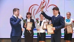 Физрук школы №20 Старого Оскола Денис Толканёв стал учителем года