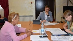 Андрей Чесноков провёл приём жителей Обуховской сельской территории