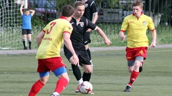 Старооскольская футбольная команда выиграла у белгородцев со счётом 2:1