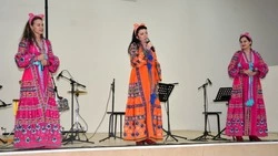 От песни легче на душе