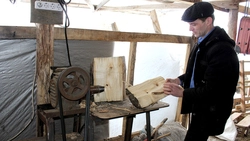 Мастер с хутора Высокий своими руками собрал мини-трактор