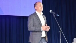 Владимир Жданов поздравил старооскольцев с Днём города