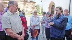 Ветераны органов внутренних дел получили в подарок поездку по святым местам