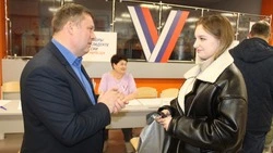 Впервые голосующие жители Старого Оскола получили подарки на выборах президента Российской Федерации