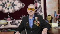 Ветеран Вениамин Изосимович Селянин начал службу в армии в 1944 году в 17 лет