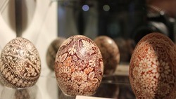 Жители Старого Оскола могут увидеть коллекцию необычных пасхальных яиц