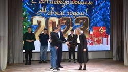  Старооскольские дети-сироты получили ключи от собственного жилья