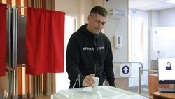 Старооскольский участник СВО Максим Козлов проголосовал на выборах президента Российской Федерации