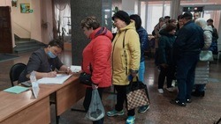 Голосование по присоединению Донецкой и Луганской республик началось в Старом Осколе    