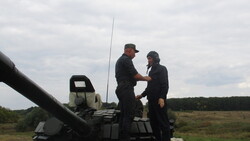 Старооскольские ветераны — танкисты посетили мотострелковую дивизию