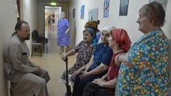 Шебекинский священник продолжил помогать своим прихожанам в ПВР