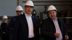 Вячеслав Гладков посетил заводы «Остек» и СОАТЭ в Старом Осколе