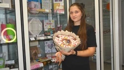 Оскольчанка Виктория Сикачева стала бизнес-леди в 19 лет благодаря соцконтракту