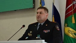 Начальник УМВД России «Старооскольское» Алексей Нестеров выступил на заседании Совета депутатов 