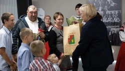 Старооскольские семьи с детьми-инвалидами получили ключи от собственного жилья