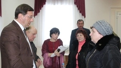 Власти взяли под контроль проблему с водоснабжением и детским садом в селе Казачок