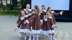 «Кино вне стен» показали в День защиты детей  в парке «Солнечный»